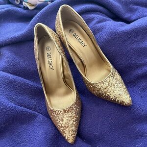Delicacy brand gold glitter heels, size 5, fits 5.5-6